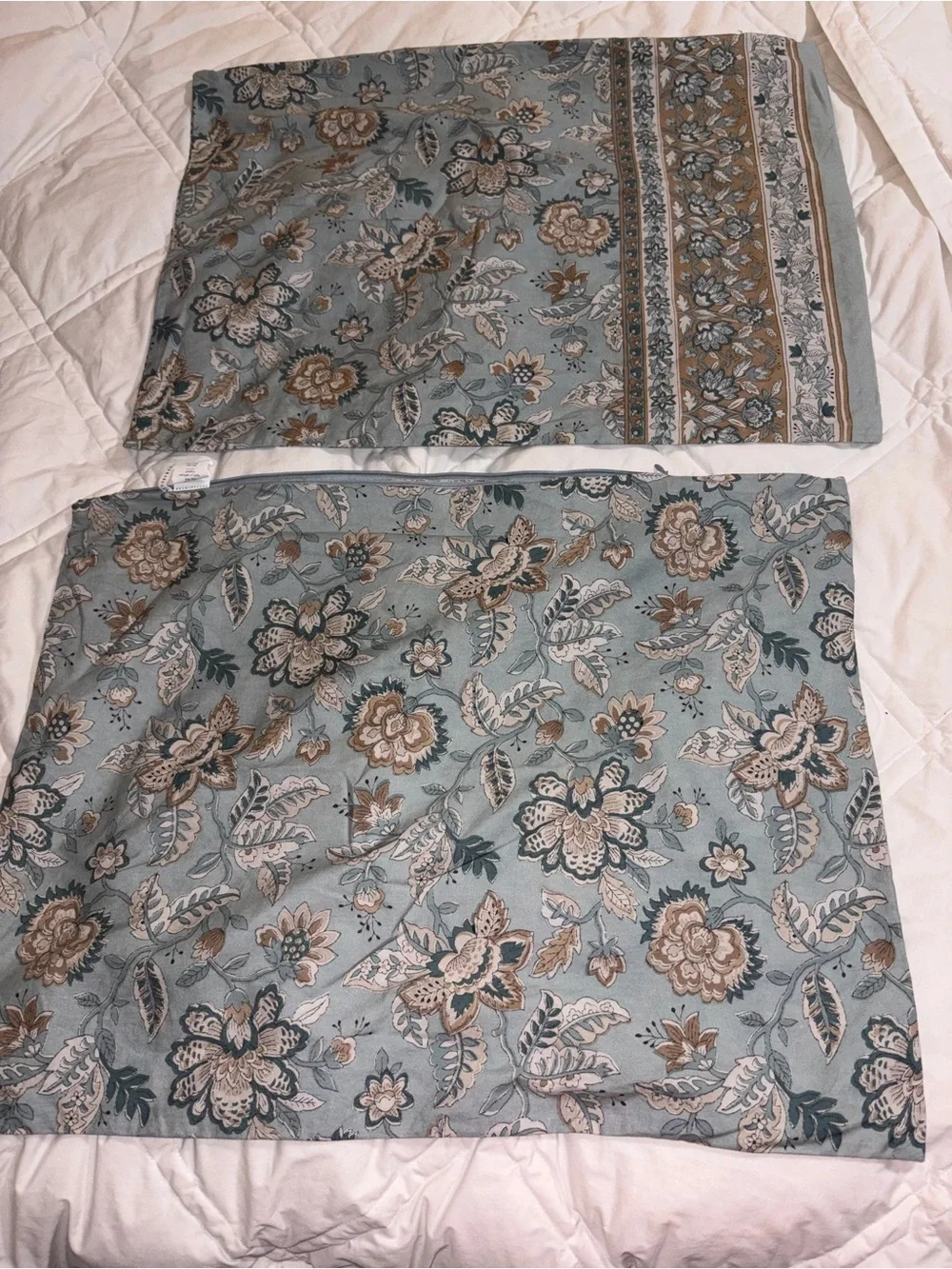 POTTERY BARN (2) “BROOKE FLORAL PRINTED” STANDARD SIZE shams